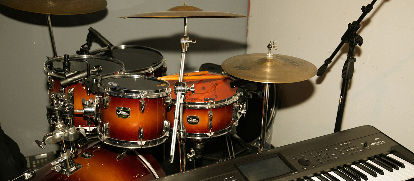 Recording Drums in a small compact space